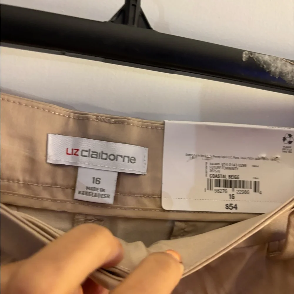 Liz Claiborne Coastal Beige Women's Flare Leg Pants - Size 16